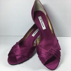 Nina Fuchsia Dress Pumps